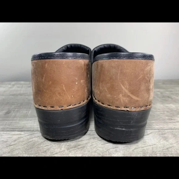 Sanita Professional Men's Distressed Leather Mules Shoes Clogs Size 13 US 47 EU - Picture 6 of 9